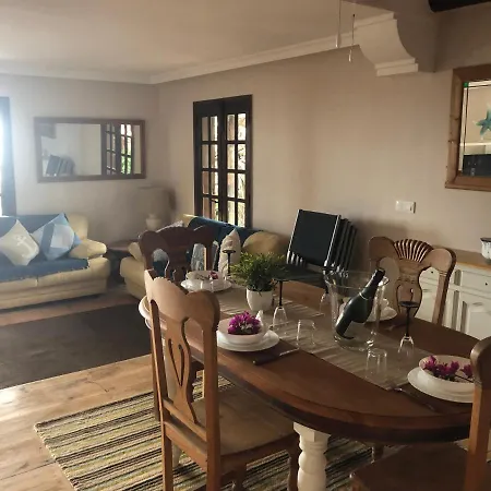 Nyaraló Beautiful 3-bed In